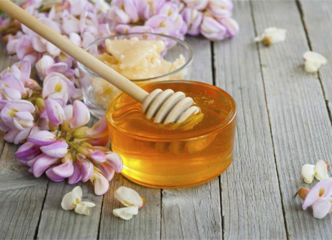21 συνταγές υγείας και ομορφιάς με μέλι!
