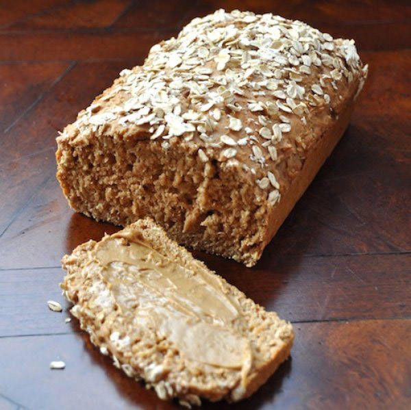 Το πιο νόστιμο και… διαιτητικό ψωμί σε 3 βήματα!
