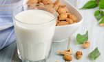 Γάλα αμυγδάλου: Πολύ θρεπτικό & νόστιμο, πώς θα το παρασκευάσετε!
