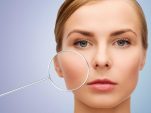 Δέκα μυστικά για να προστατεύσετε το πρόσωπό σας από τις ευρυαγγείες