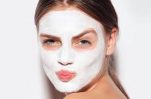 Σπιτική μάσκα προσώπου: 14 φυσικές συνταγές για περιποίηση και λάμψη