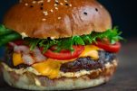 Επιθυμία για burger και κρέας: Να σε ποιο στοιχείο μπορεί να έχεις έλλειψη