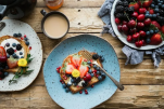 Δέκα τροφές που μπορείτε να καταναλώσετε το πρωί και να σας φτιάξει η διάθεση