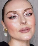 Το eyelighter είναι το νέο trend που τονίζει τα μάτια