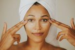 Επιλέγοντας Το Καλύτερο Αντηλιακό Για Το Πρόσωπό Σας. Οι Συμβουλές Μας Για Ώριμο Δέρμα
