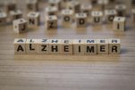 Νόσος Αλτσχάιμερ: Ο παράγοντας που καθυστερεί τη νόσηση κατά 5 χρόνια