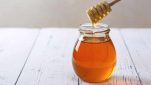 Το μυστικό των γιαγιάδων για να ανακουφιστείς από τις καούρες με μέλι