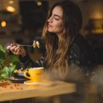Υδατάνθρακες για βραδινό: Είναι κακό να τρώμε ζυμαρικά το βράδυ;