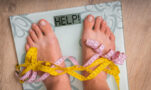 Δίαιτα: Πώς να «ξεκολλήσετε» τη ζυγαριά, όταν σταματάει η απώλεια βάρους