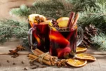 Gluhwein: Πώς να φτιάξετε ζεστό κρασί στο σπίτι για να νιώσετε ότι είστε σε κάποια χριστουγεννιάτικη αγορά