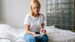 Συμπληρώματα μελατονίνης: Τι μπορούν να προκαλέσουν στον ύπνο