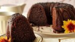 Συνταγή: Αφράτο νηστίσιμο κέικ σοκολάτας χωρίς μίξερ – Με άρωμα πορτοκαλιού