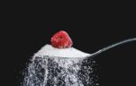 Πώς να «κόψετε» τη ζάχαρη από τη διατροφή σας – 5 βήματα
